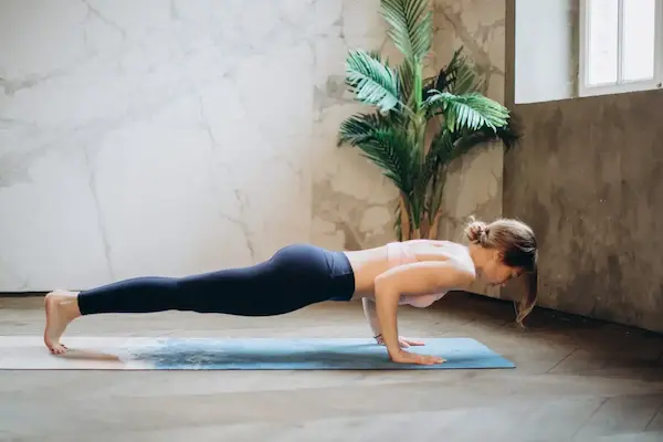 Beneficios de entrenar en casa con calistenia